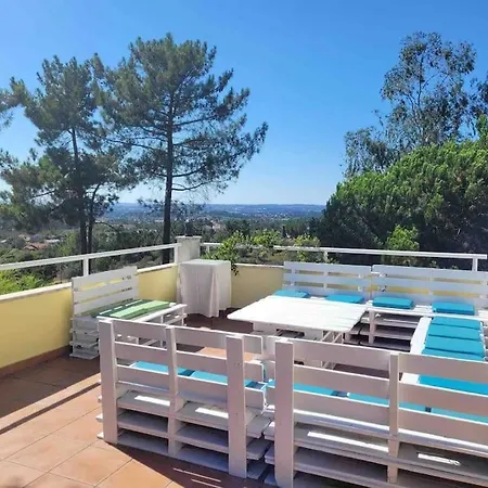 Sunshine Moradia For 10 Persons Nyaraló