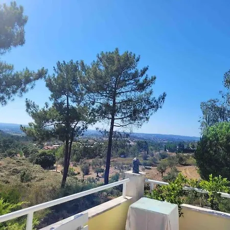 Sunshine Moradia For 10 Persons Сasa de vacaciones Tomar