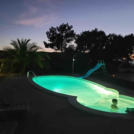 Sunshine Moradia For 10 Persons * Tomar