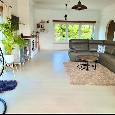 Dom wakacyjny Sunshine Moradia For 10 Persons Tomar