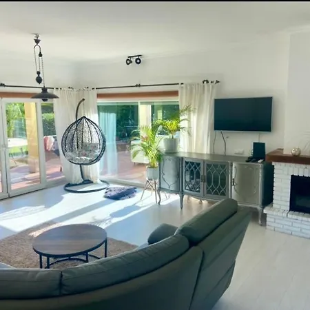 Sunshine Moradia For 10 Persons * Tomar