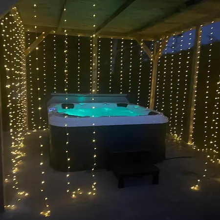 Dom wakacyjny Sunshine Moradia For 10 Persons