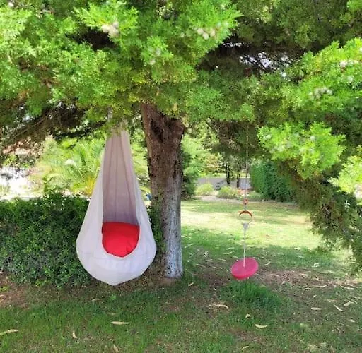 Sunshine Moradia For 10 Persons Nyaraló Tomar